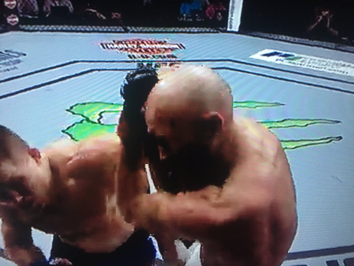 juststeveire's tweet photo. @ufc boom!!! Just like that. Dober with a serious left hand KO #ufc214 https://t.co/z3kBfrJSj5