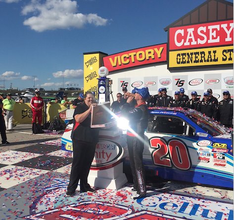 XfinityRacing tweet picture