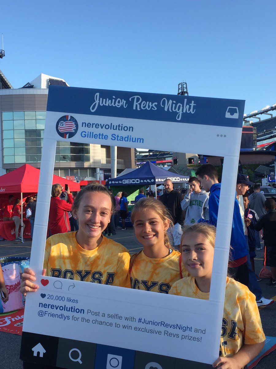 polacekj2's tweet photo. #juniorrevsnight https://t.co/EOAk7tnfVN