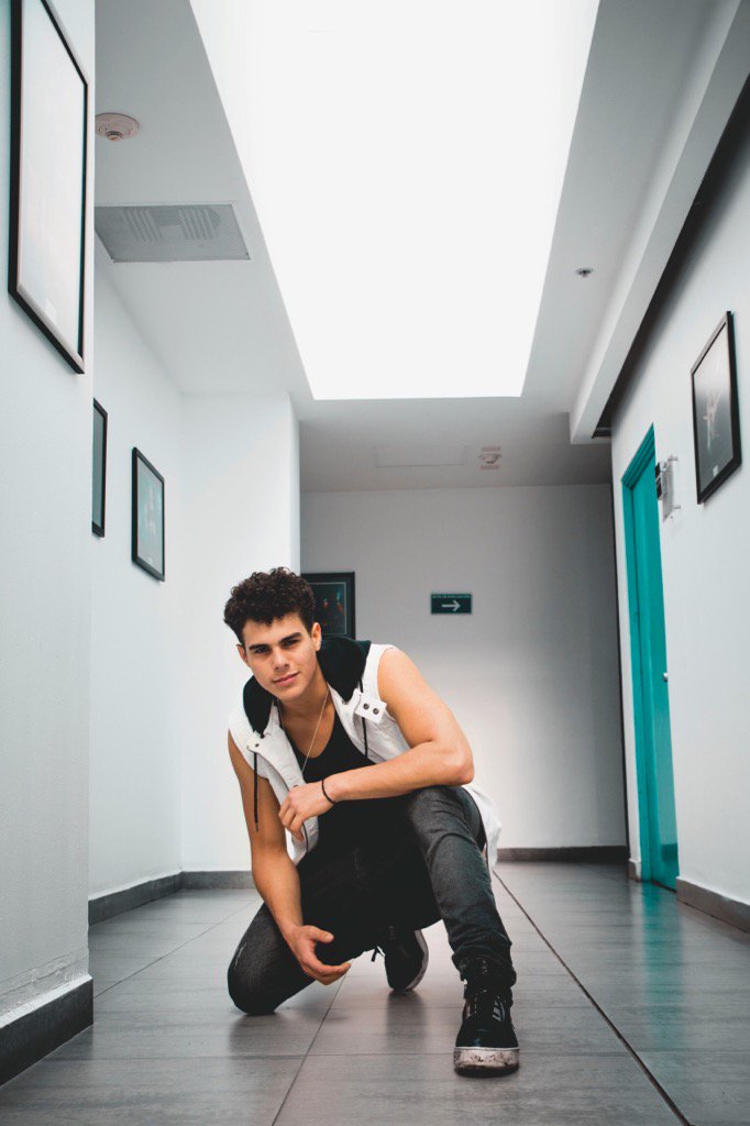 zabdiel1344's tweet photo. Hola!! https://t.co/GZr6Jjt85T