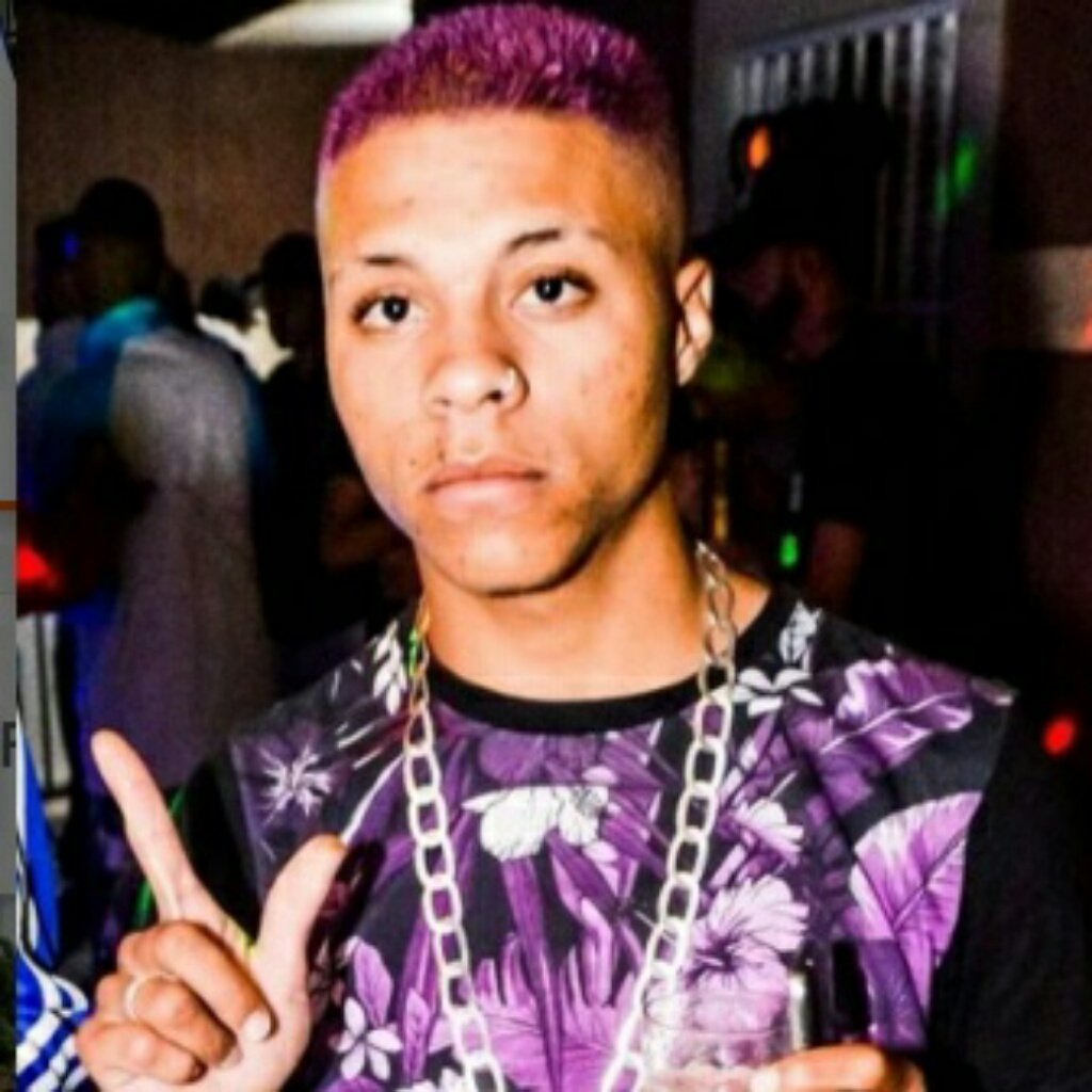 RaeelDj's tweet photo. Pensando bem nois ta ai https://t.co/Fc8qczFEXA