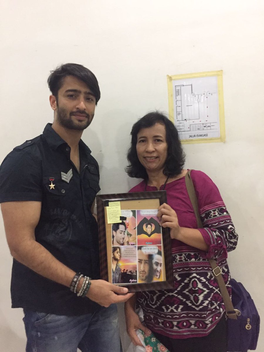 Yuliz_rose's tweet photo. @darkJustices @Sayang_dr @Shaheer_S Ini foto2nya 👇 yg terbaru yg paling kanan https://t.co/XcgN4UH36h