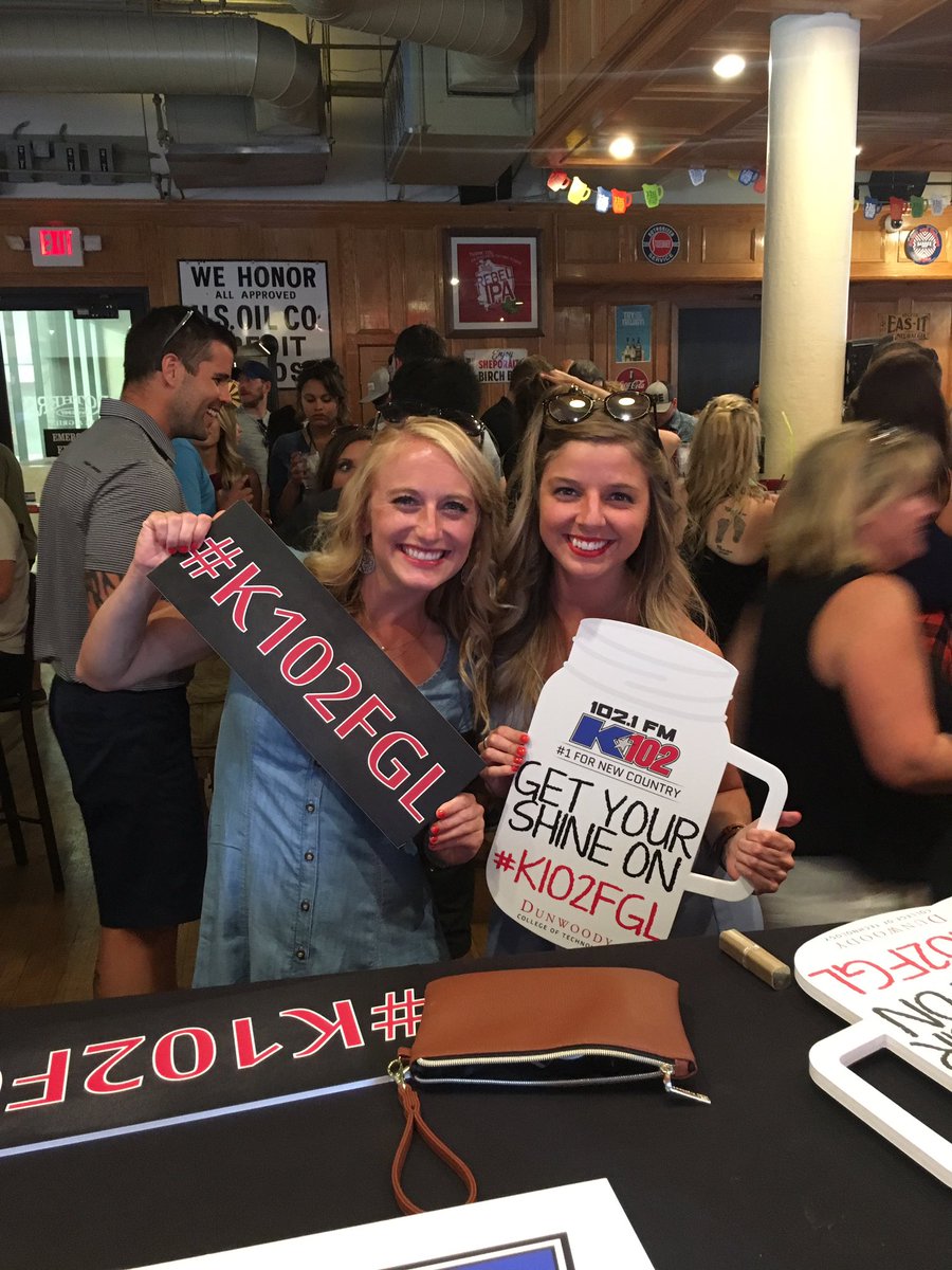 Twitrlesspammy's tweet photo. #K102FGL can we get upgraded?! We won't disappoint you!! https://t.co/nELAnqYth5