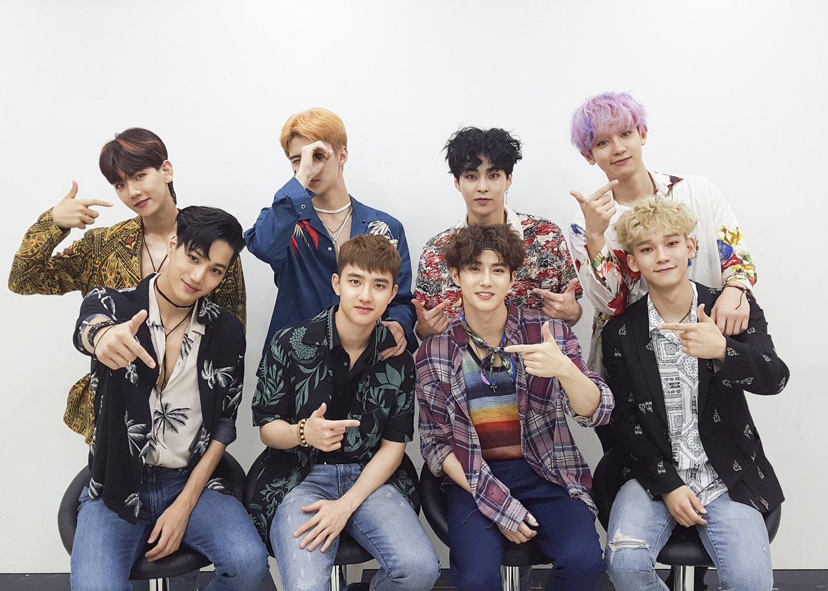 12CL0UDS's tweet photo. 엑소엘과 함께한 첫 1위!!👉 감사합니다~!!👍

#EXO #엑소 #쇼챔 #1위 #TheWarEXO #KoKoBop #코코밥 #엑소엘 #고마워요 #1stwin https://t.co/Dh0On8KVov