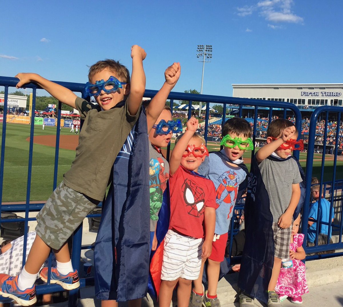 jreed412's tweet photo. Superhero night #wcaps #wmcaps https://t.co/D6eabyBObE