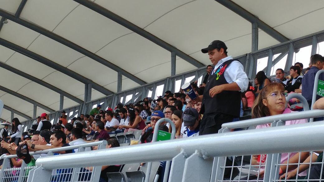 ActividadesPSi's tweet photo. Presentes jóvenes de @Iztacalco_Dele y @DelegacionXochi en Carrera "Copa Notiauto" en Autodromo Hermanos Rodríguez. #EjeDeporteYRecreacion https://t.co/Z2cN6N4Aoq
