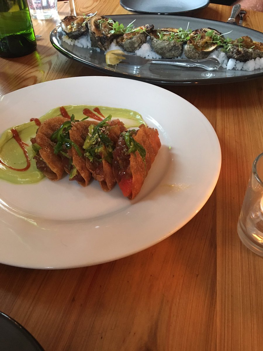 LaSeafoodBoard's tweet photo. Starting things off with unreal tuna poke tacos and chargrilled oysters with crab fat butter. @nprichard17 is knocking it out of the park! https://t.co/LdkI4n82Vl