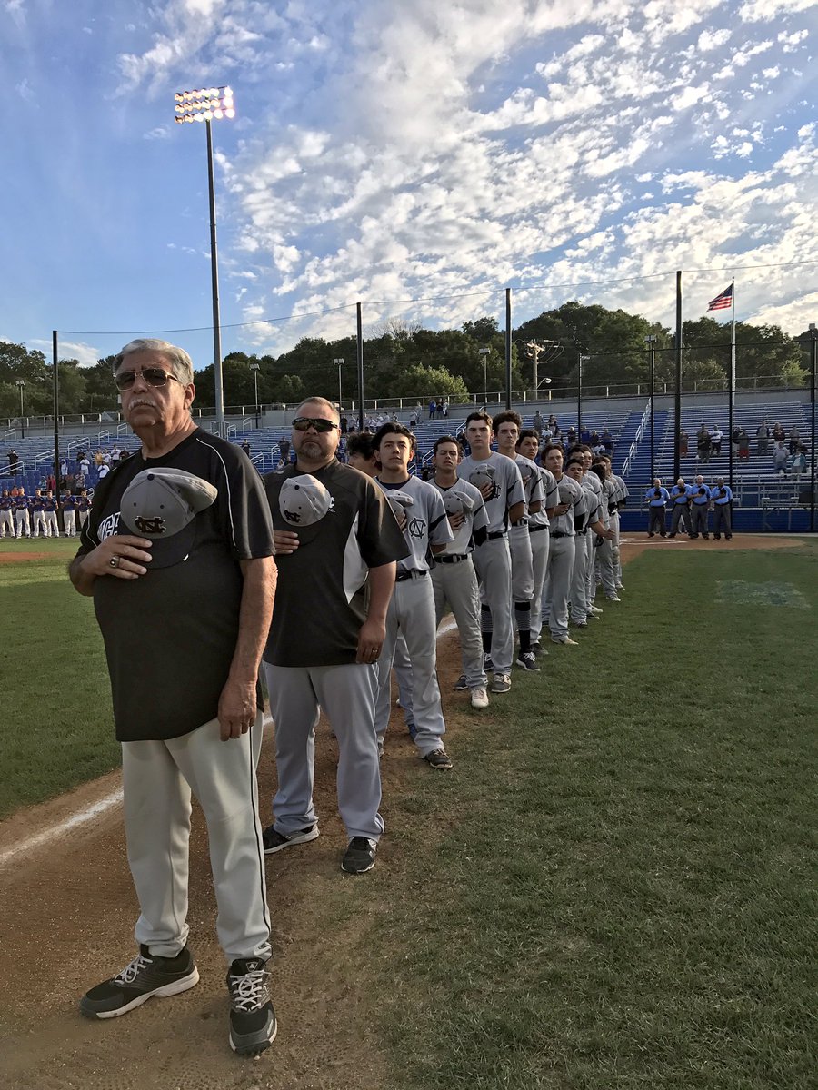 MmwsSocial's tweet photo. @C_Nighthawks15U during the singing of the National Anthem. #USA #MMWS17 https://t.co/tM2bIuGUpt
