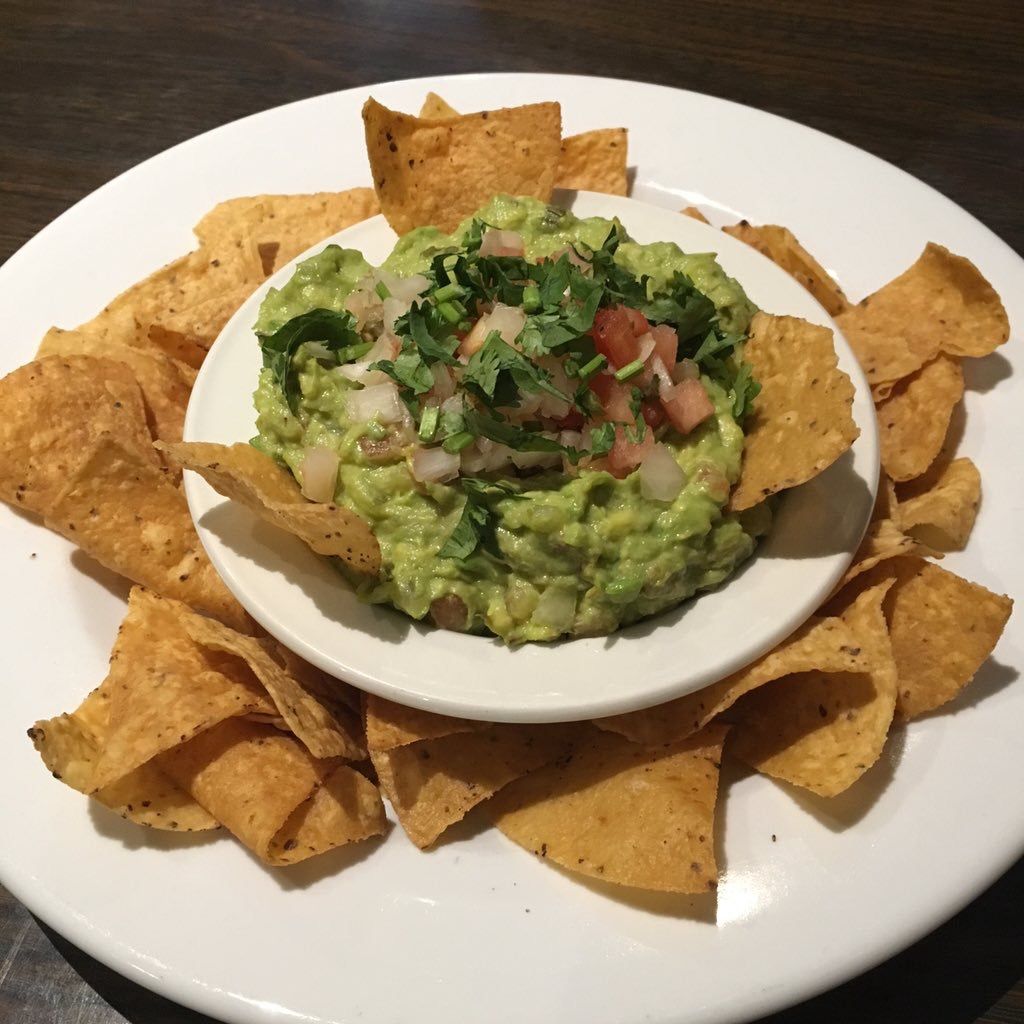MesaHamont's tweet photo. Craving #guacamole all day, every day
#justbeinghonest #hamont #mesahamont #guaclife https://t.co/jhi9HM8umm