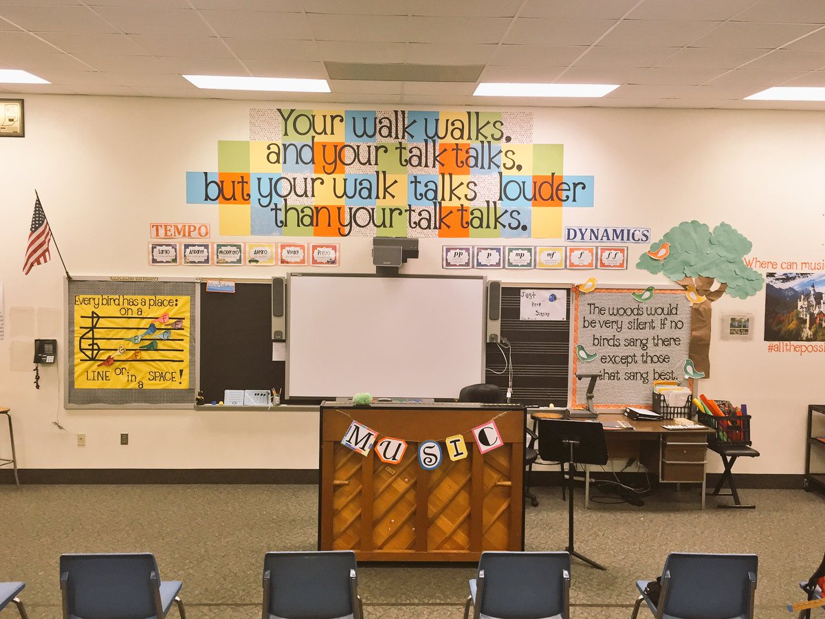 MrsSimonsSays15's tweet photo. Our date night was spent finishing one of my classroom projects. He's a keeper. #datingateacher #productivity https://t.co/FgpxSQjKme