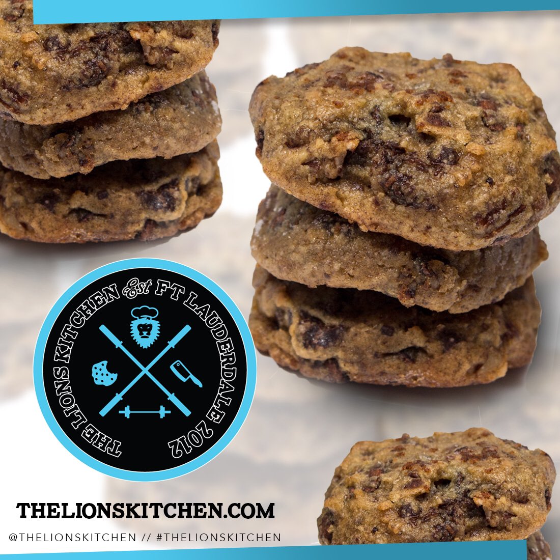 lionskitchen_'s tweet photo. #Paleo Pecan Chocolate Chunk Cookies available at https://t.co/I4LLerFR73 https://t.co/y0eNIa58aG