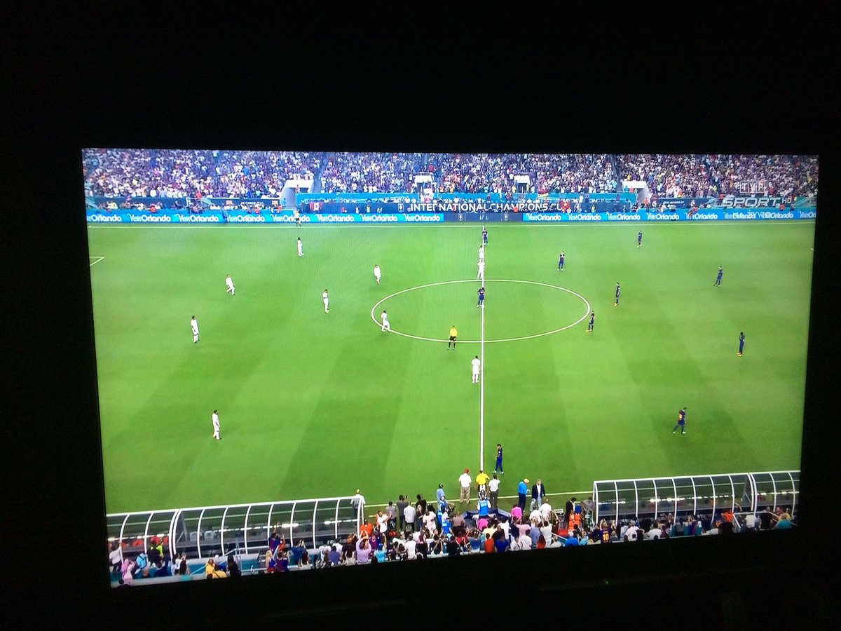 MBubson's tweet photo. Czekanie do 2:00 na el Classico @colinjordan23 @Polsport @Szwari @Deductor2 @EdnardoMonteiro @DeductorSpain @LukasWlo @Tomek_Wlodarek https://t.co/ebg20Ba6qa
