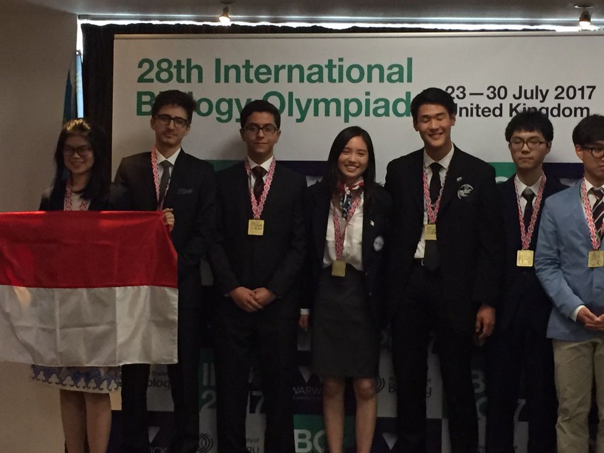 pis_kg's tweet photo. Congratulations Agnes Natasya, gold medal winner of 2017 International Biology Olympiad, UK, #IBO2017 #PSKG #PENABUR #SPKPENABURKG https://t.co/6szsZxDdZO