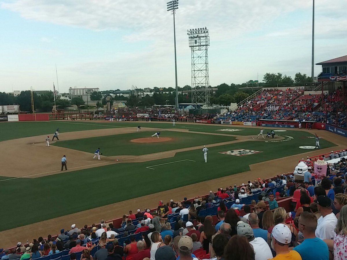 Angie Elliott tweet media