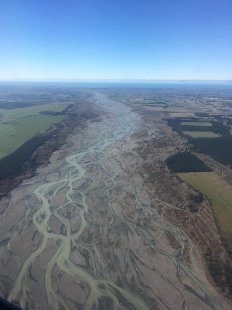 ktmilne6's tweet photo. Mighty waimakariri river #mountainfed https://t.co/vqkRVRi9Sm