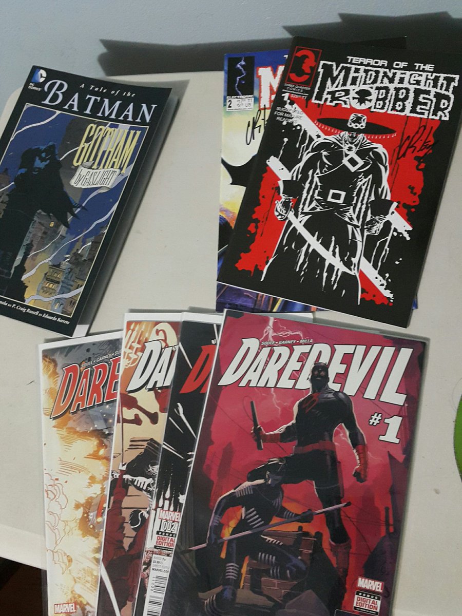 YourMindAches's tweet photo. #AEX2017 haul. My first convention so I didn't get much, but it was still massive fun. https://t.co/8nKBO8fgrW