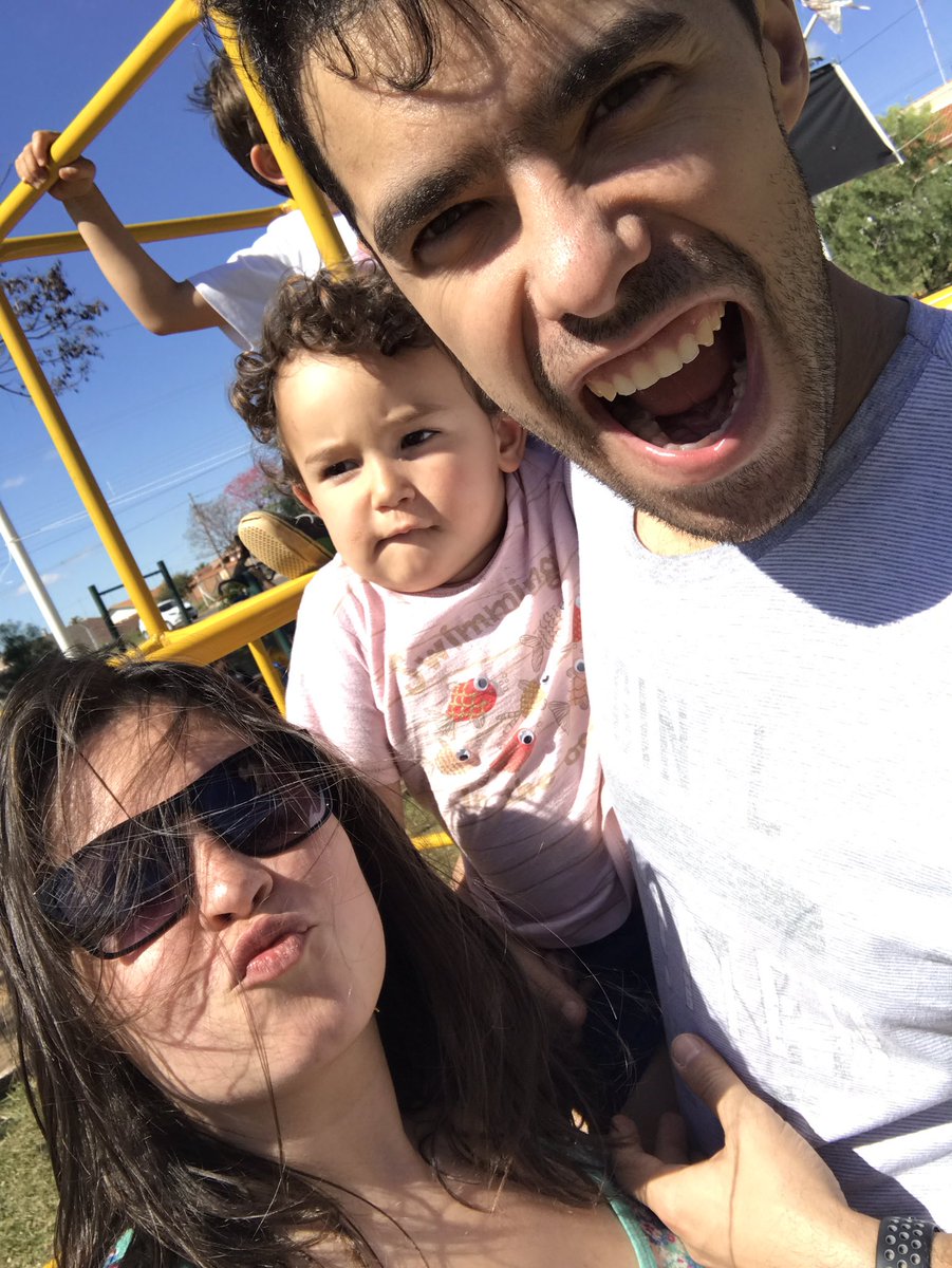 valaDEUS's tweet photo. Fds #MococaCity 👶🏻👶🏻👶🏻❤️ https://t.co/2SPKQIlXaY