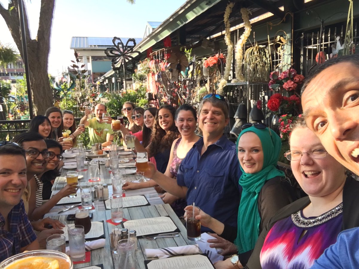 AlexMMTri's tweet image. Amazing dinner w new &amp;amp; old resident &amp;amp; student leaders @aafp #AAFPNC #KCMO