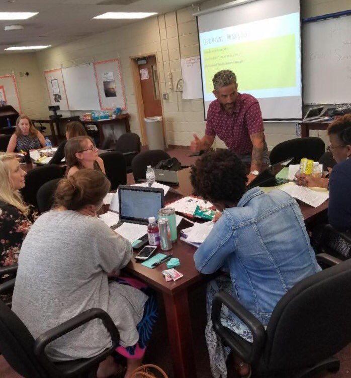 mattbuxton32's tweet photo. Fantastic few days w the teachers of Richland One School District in Columbia, SC! https://t.co/IZThL7yGht