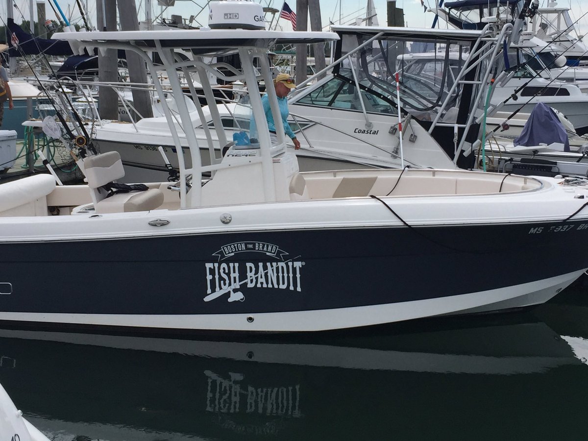 FishBanditCloth's tweet photo. Fish Bandit® the Premier Casual Clothing Co. is looking for a marketing/sales director. Must live in the NE region. https://t.co/VX9GkhuVAK
