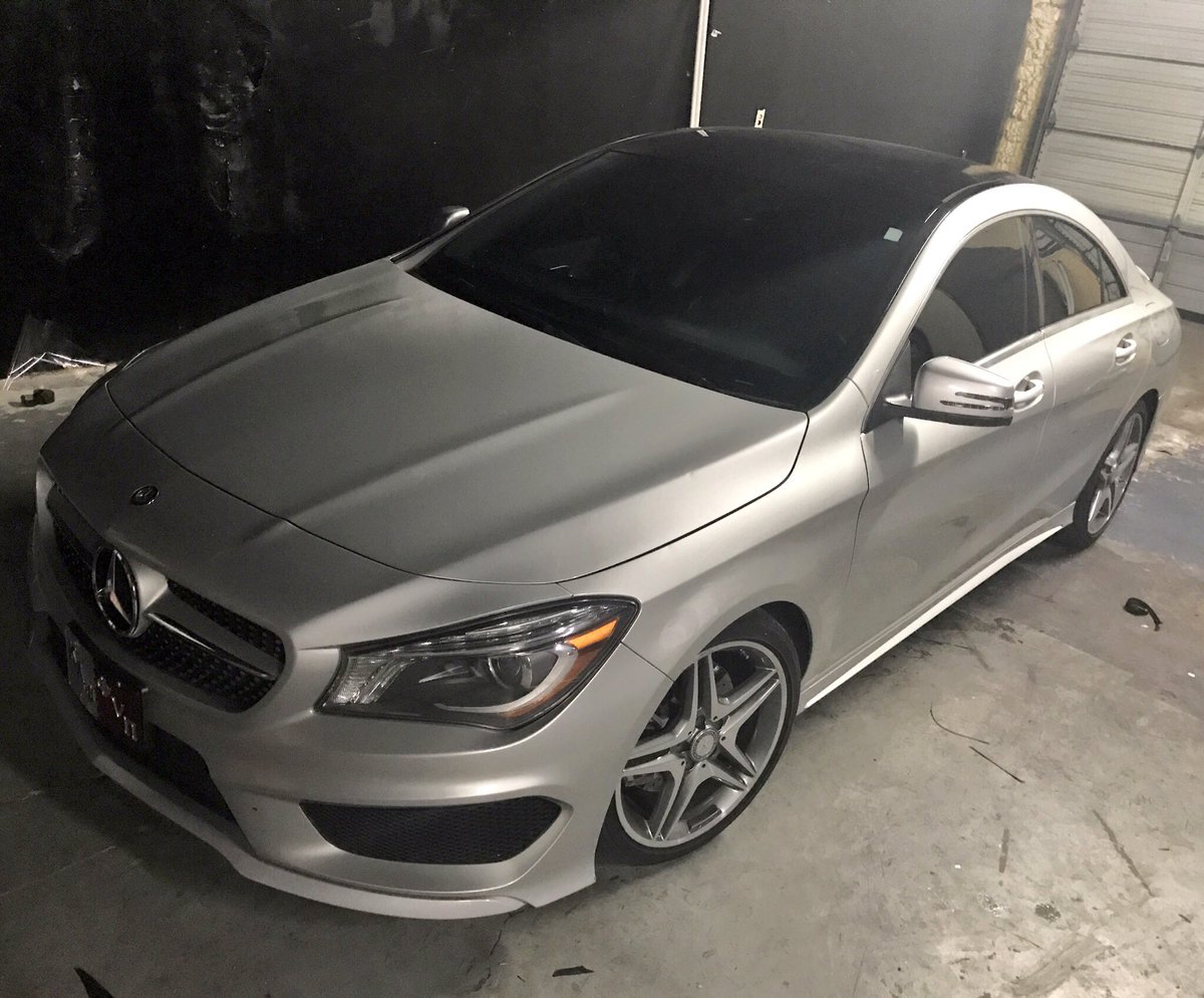 papiran7's tweet image. I'm a college student just trying to be great. I have my own car tinting/customization shop. Please RT me, next customer may be on your TL.