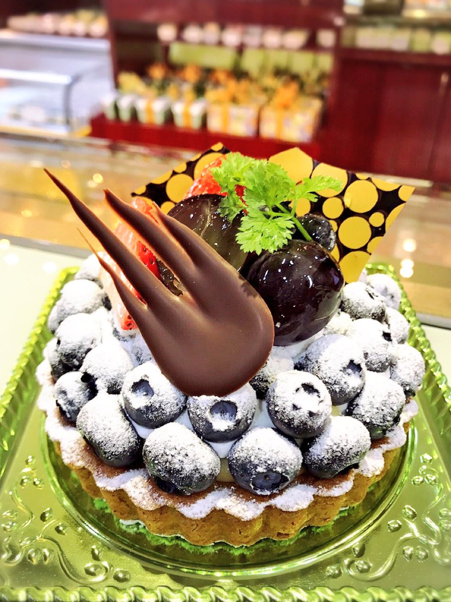 Petit Sweet ブルーベリータルト 4号 12 5号 15 6号 18 その他サイズは 店頭にてご確認下さいm M プチスウィート タルト 沖縄ケーキ屋 沖縄 ケーキ屋 中城 誕生日 バースデーケーキ T Co R6habyhmup