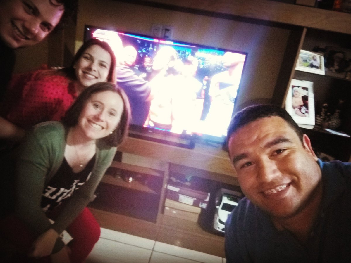 joabel30's tweet photo. #UFC214noCombate
 Na  torcida pelo Demiam Maia E Cyborg \o/ , @canalCombate  e toda a galera.
Alegrete-RS
Oss Tchê!!! https://t.co/CeoyB0ZYYz