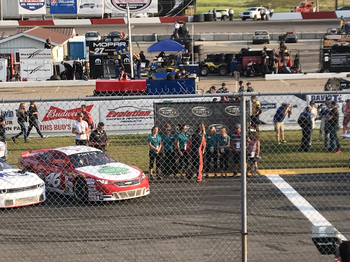 DolterRacing7's tweet photo. Pintys race @EIRNASCAR   Missing @ehrt3r this year. https://t.co/dhJu3S2C41