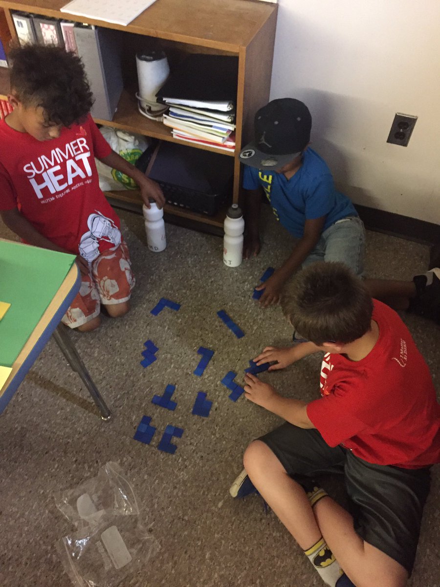 KStewart_KSD's tweet photo. Using Pentominos to create 12 different keys to help save the Princess! @SSSummerHEAT https://t.co/hSorSAutqO