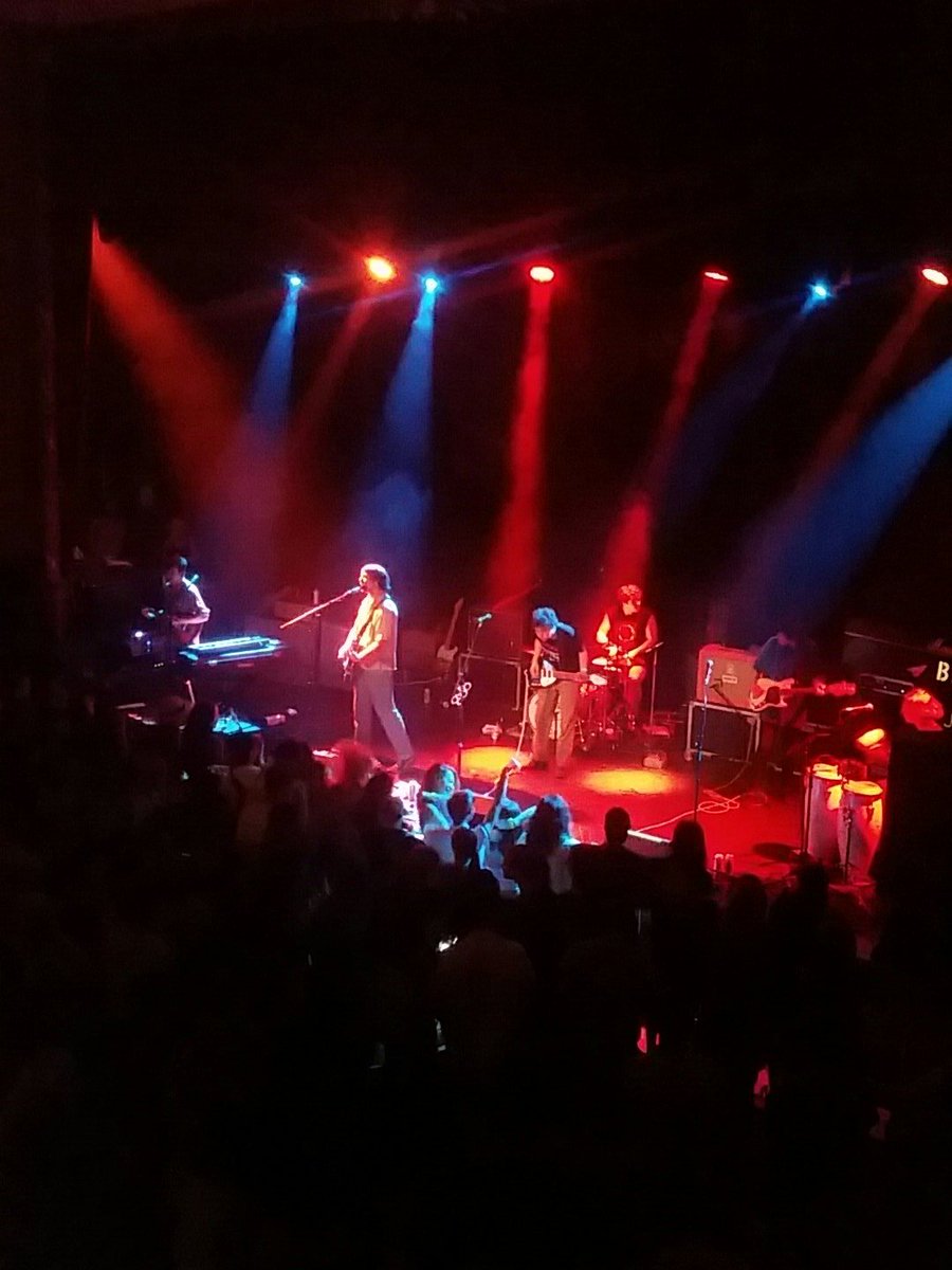 Rowdy and packed for <a href="/TwinPeaksDudes/">Twin Peaks Dudes 🌟</a> at CCT. #BraggJam