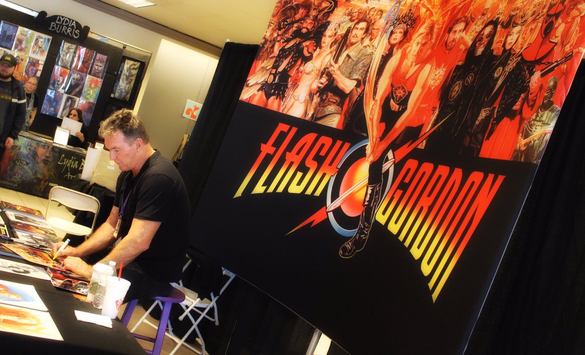 camsixteen's tweet photo. Welcome to Louisville @RealSamJJones. Savior of the universe. #fandomfest2017 #flashgordon #deathtoming https://t.co/ioLGDGrTPc