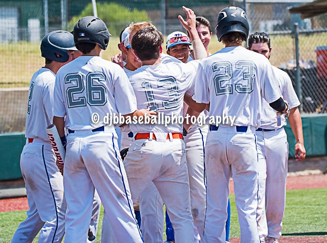 DonaldJBoyles's tweet photo. #PODingers #HomeRun #TwoRunShot Ryan Stovall #2017SummerBaseball @MarucciEliteATX https://t.co/1fNPswLCBR