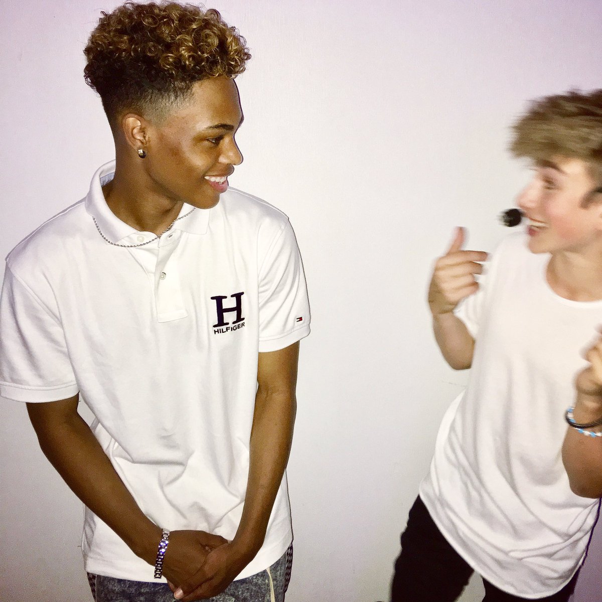OfficialDGORD's tweet photo. Retweet if you'd go on a double date with us @johnnyorlando https://t.co/b5jvlkIjZJ