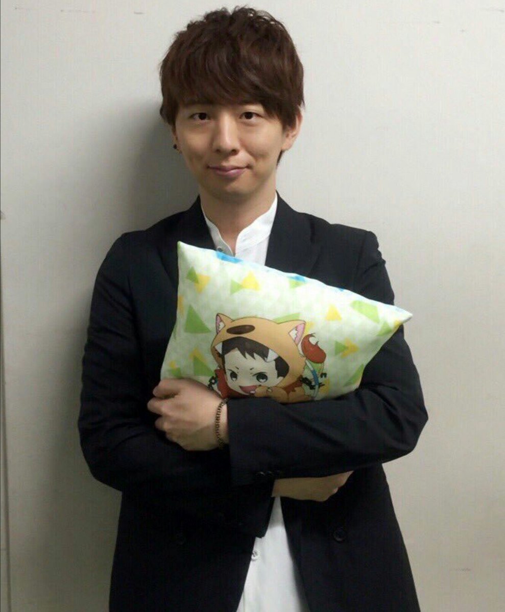 ぐり 3 ヽ 今日は 良平さんの誕生日 良平さんおめでとうございます 良平さんの帽子が似合って無邪気で 誰にでも優しい感じが大好きです 木村良平生誕祭17 木村良平 祝ってくれる人rt Rtした人全員フォローする