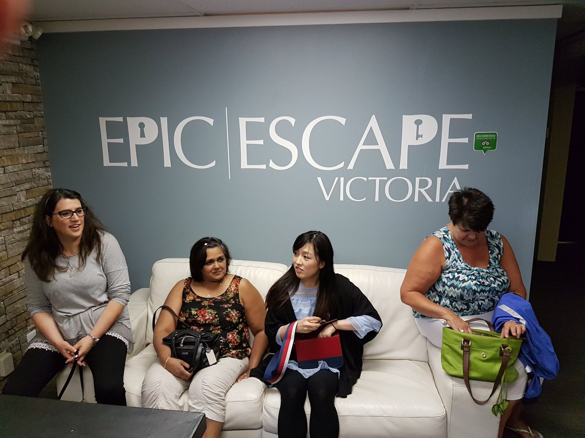 jamesbrowning99's tweet photo. Getting ready for a little team building....lets see who makes it out @Dwayne_Schmidt @DavidGolen_TD #teamfun #escaperoom https://t.co/VJ8DzXHsxG
