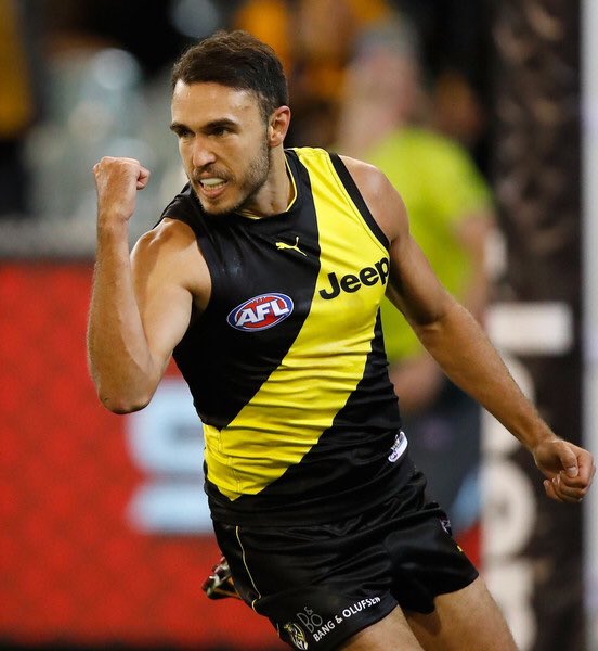 What is it that makes a strong, positive team culture? As many of these guys as possible. <a href="/S_Edwards10/">Shedda</a> 200 strong team <a href="/Richmond_FC/">Richmond FC 🐯</a> games.