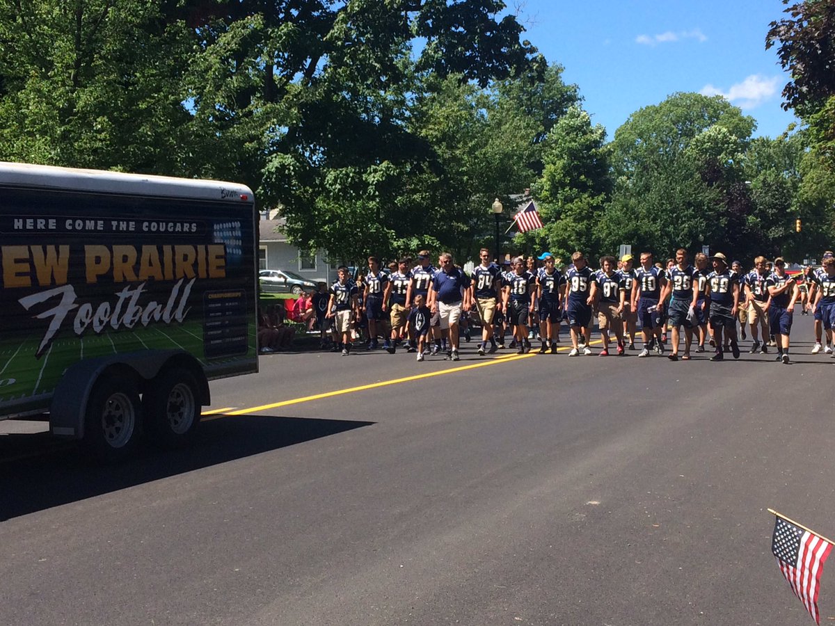 JenSass3's tweet photo. NPHS Football team reppin' NPHS at the Hometown Days parade! #nphspride #makinggoodchoices #stillrockinNPHSactivitiesin🌞 https://t.co/4MZjQeNNdt