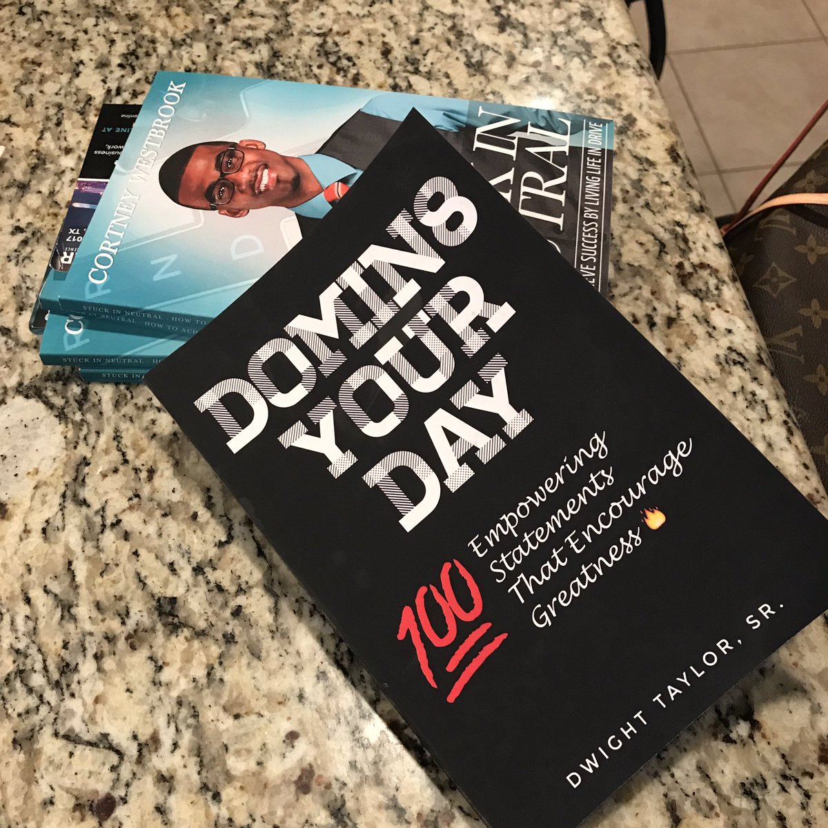 sargentbranding's tweet photo. Yup we publish books too. #bookpublishing #stuckinneutral #domin8yourday @cortneyssargent @DwightTaylorSr https://t.co/W4nI9R1hZd