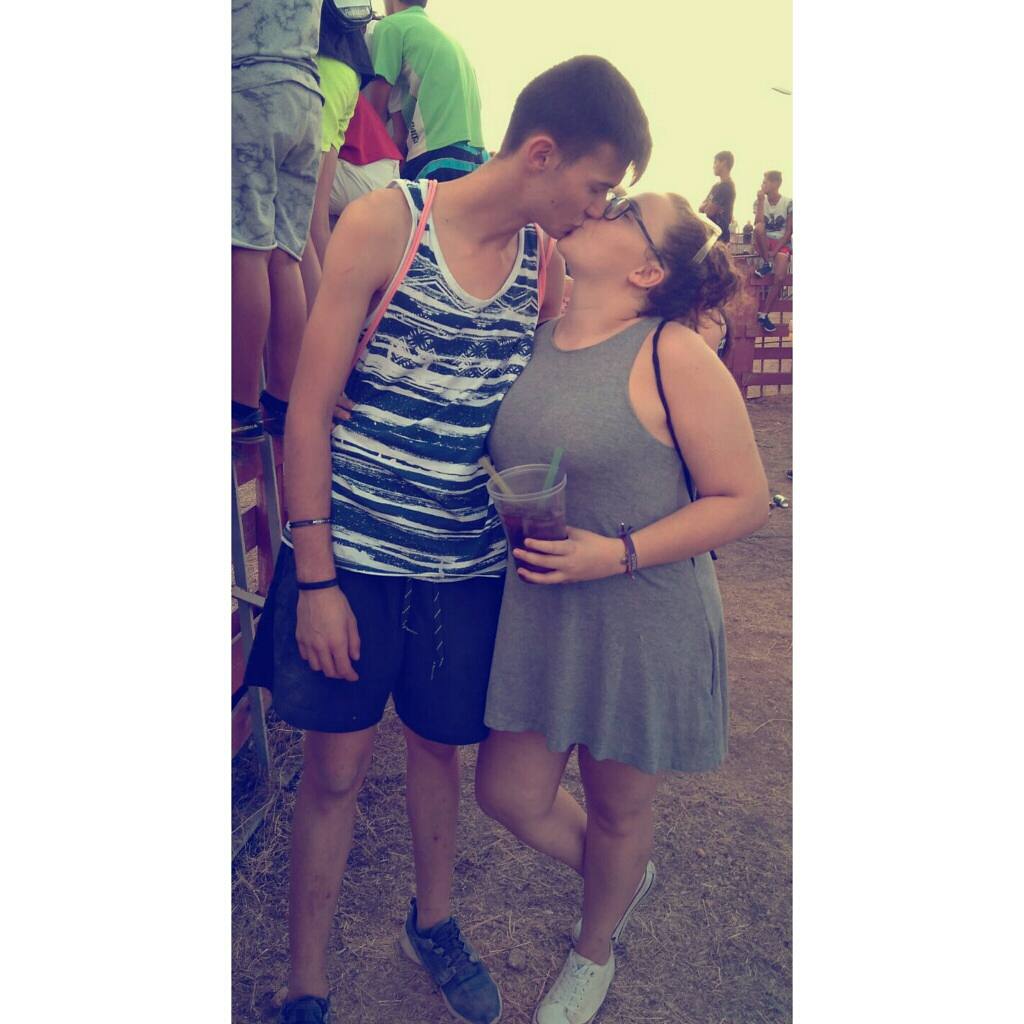 MeryromeroD's tweet photo. Cuando eres feliz no necesitas nada más.
🍀👫💜 https://t.co/0AfjklD5WU