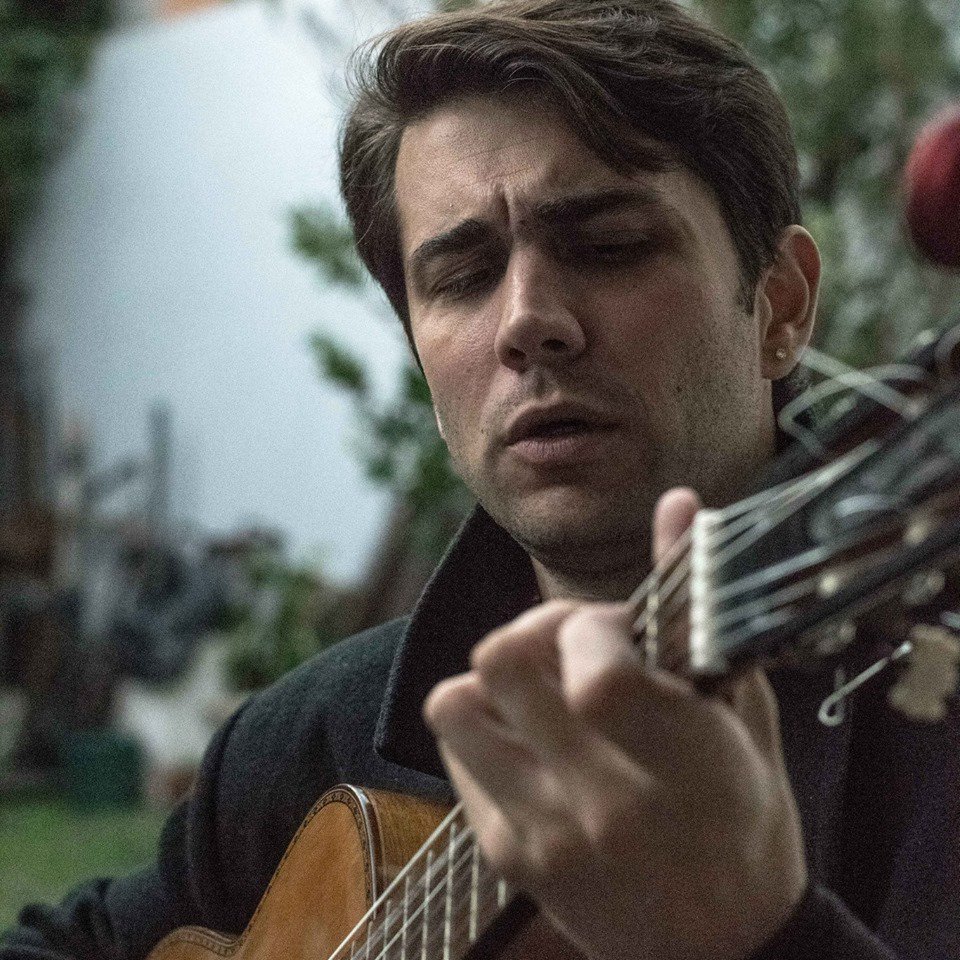 #LaSobremesa: #JorgeTortosa nos deleita con unos tangazos en vivo por <a href="/ElMundoAM1070/">Radio_El_Mundo_AM1070</a>