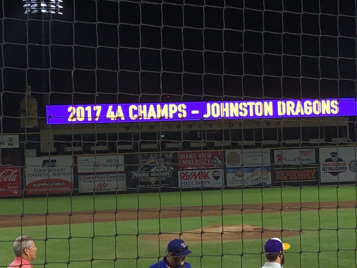 JohnstonDragons's tweet photo. 2017 State Champs!! https://t.co/fC63aJNHda