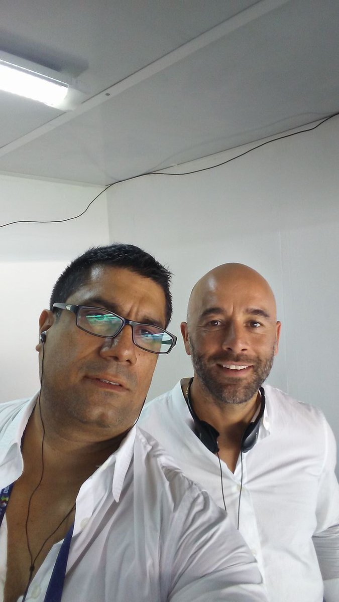 ManriquezMacias's tweet photo. Hoy Narrando fútbol en el #EstadioCorregidora
#Querétaro #GallosBlancos 0 #LobosBuap 4 #LIGAMX #Por #RADARFM Con Johan Rodriguez https://t.co/HyoPYt93hi