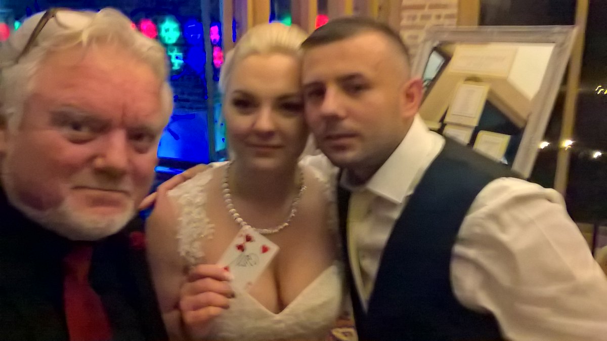 Great weekend of Close-up Magic this weekend, lovely wedding with Richard and Suzanna, at Madeley Court Hotel on Friday evening, so special.