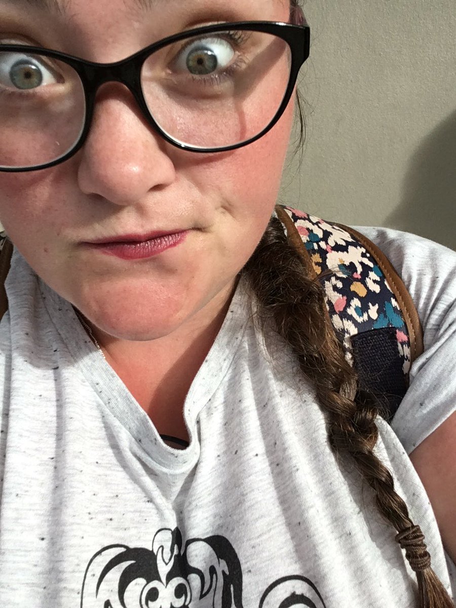 eenalol's tweet photo. #queueya #queueselfie #YALC https://t.co/tVYmPJ3FQo