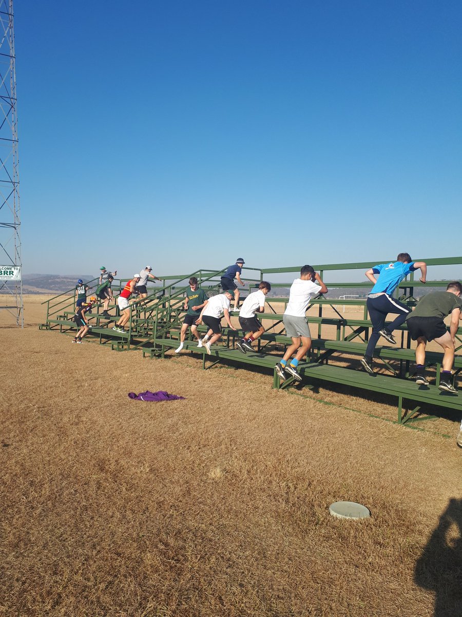 PurpleArmySA's tweet photo. If only we had some fans we wouldn't be able to use the stands for #nopainnogain #froggybaby https://t.co/h0qRkHajSP