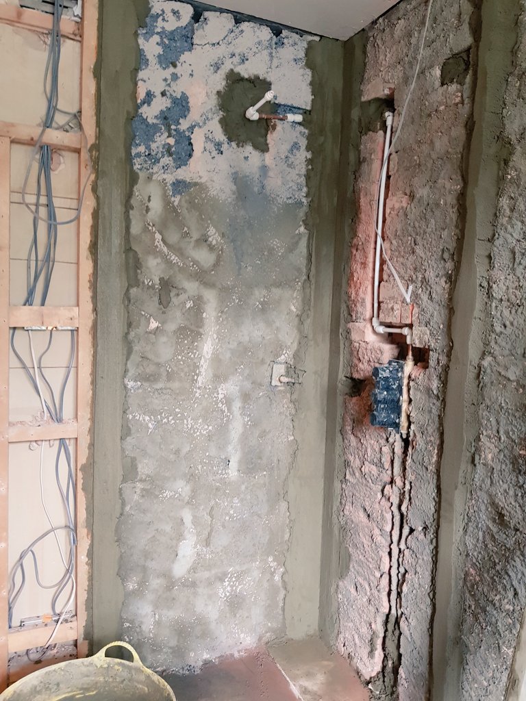 ClubSolutionscs's tweet photo. Started a bathroom that hasn't be touch for 20 years. #qualitywork #render #backtobrick #topnotch #doitrightfirsttime https://t.co/eBk0WmE8SU