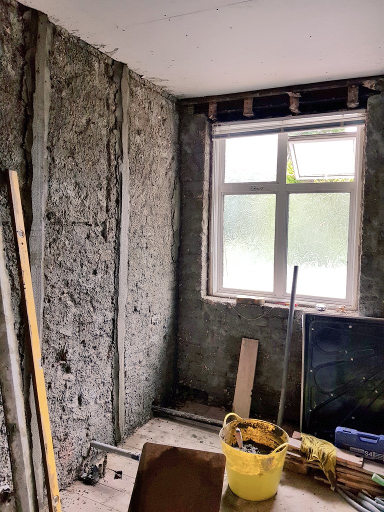 ClubSolutionscs's tweet photo. Started a bathroom that hasn't be touch for 20 years. #qualitywork #render #backtobrick #topnotch #doitrightfirsttime https://t.co/eBk0WmE8SU