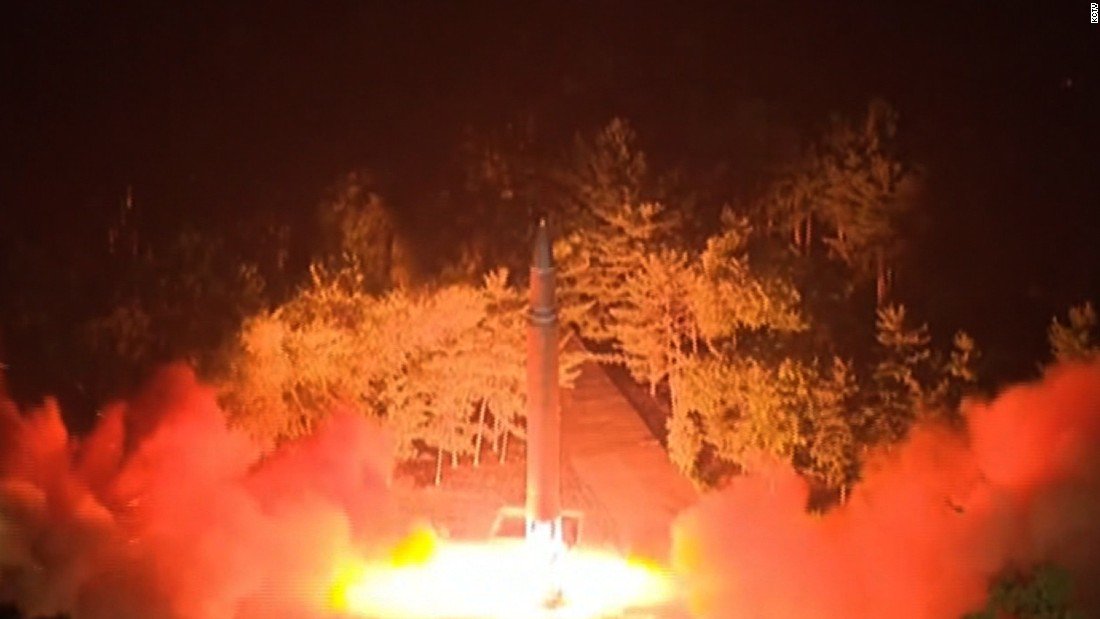 CNNPolitics's tweet photo. The US slams North Korea's missile test as Kim Jong Un claims the "whole US mainland" is in reach https://t.co/FekxbKtxZf https://t.co/8QbX0ZKcZZ