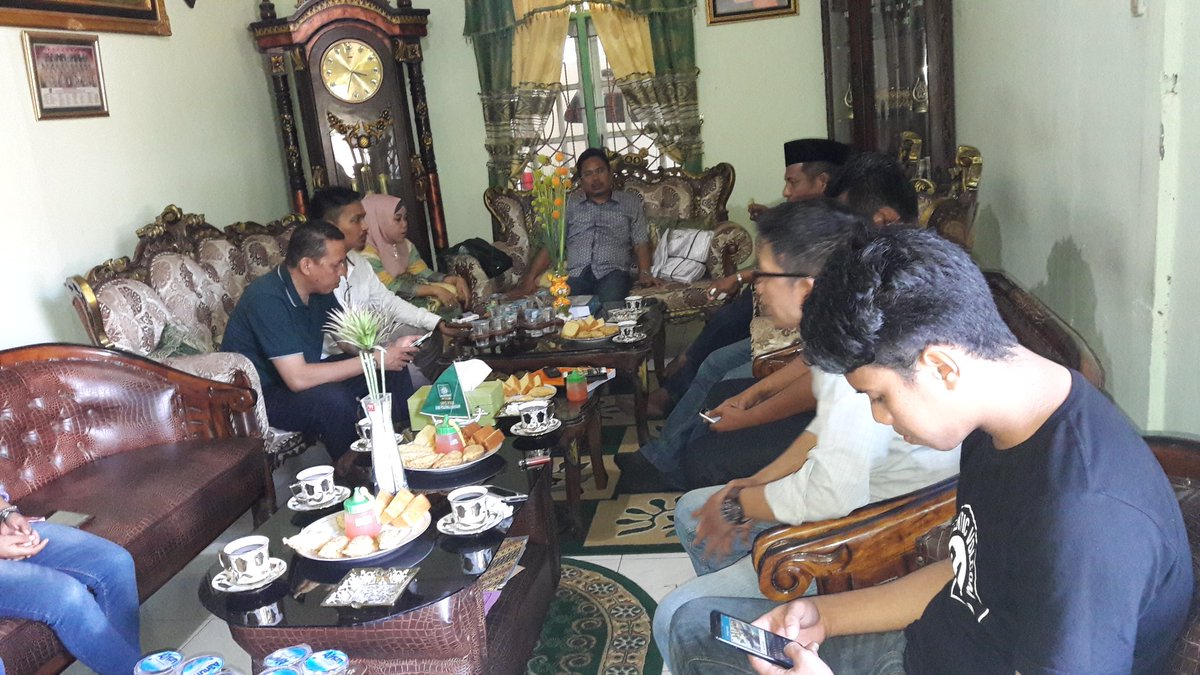 SamirahHj's tweet photo. Rapat persiapan PKP Angk ke 2,skaligus rapat pemandangan praksi pkb u di DPRD
@dpp_pkb_ @cakiminpkb @lpppkb https://t.co/Z2Timc3eVw