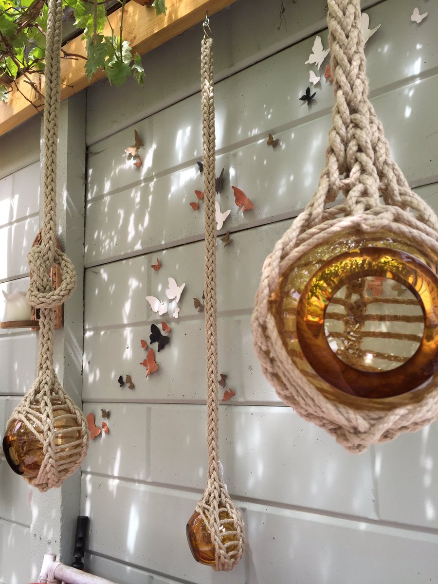 #Hanging #glass #ornaments
perfect for #catching the #light
.
#optical #reflections
#sunroom #accessories 
#suncatcher
#gemmatrumanglass